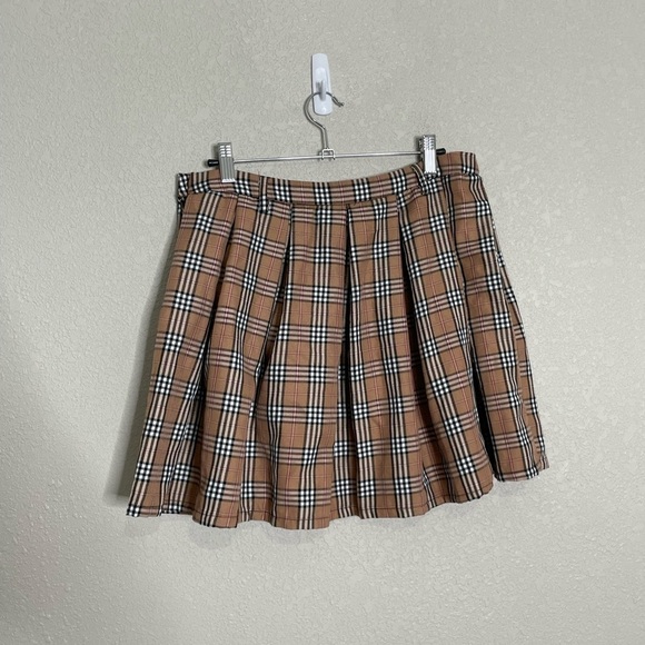 Hot Topic Academia Brown Plaid Mini Skirt Medium - Picture 4 of 4